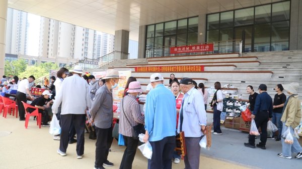 股门在线 日照市工人文化宫：民俗市集为职工幸福“加码”